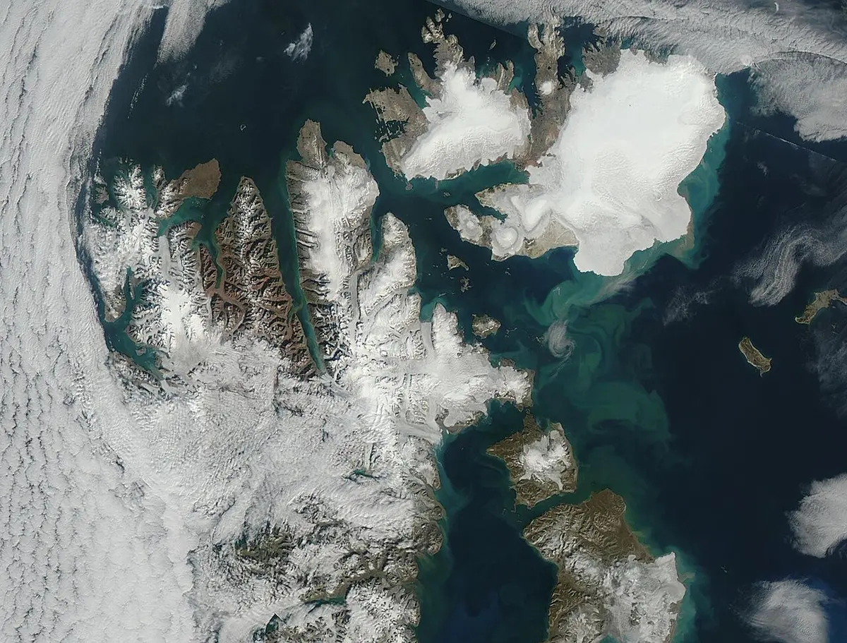 Schiff in Spitzbergen beschlagnahmt