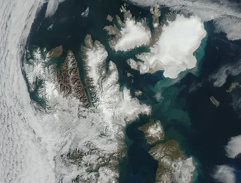Schiff in Spitzbergen beschlagnahmt