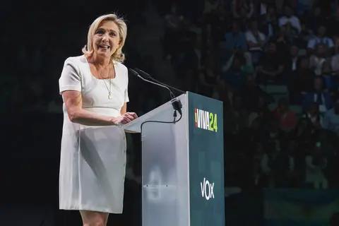 Le Pen rückt von Moskau ab