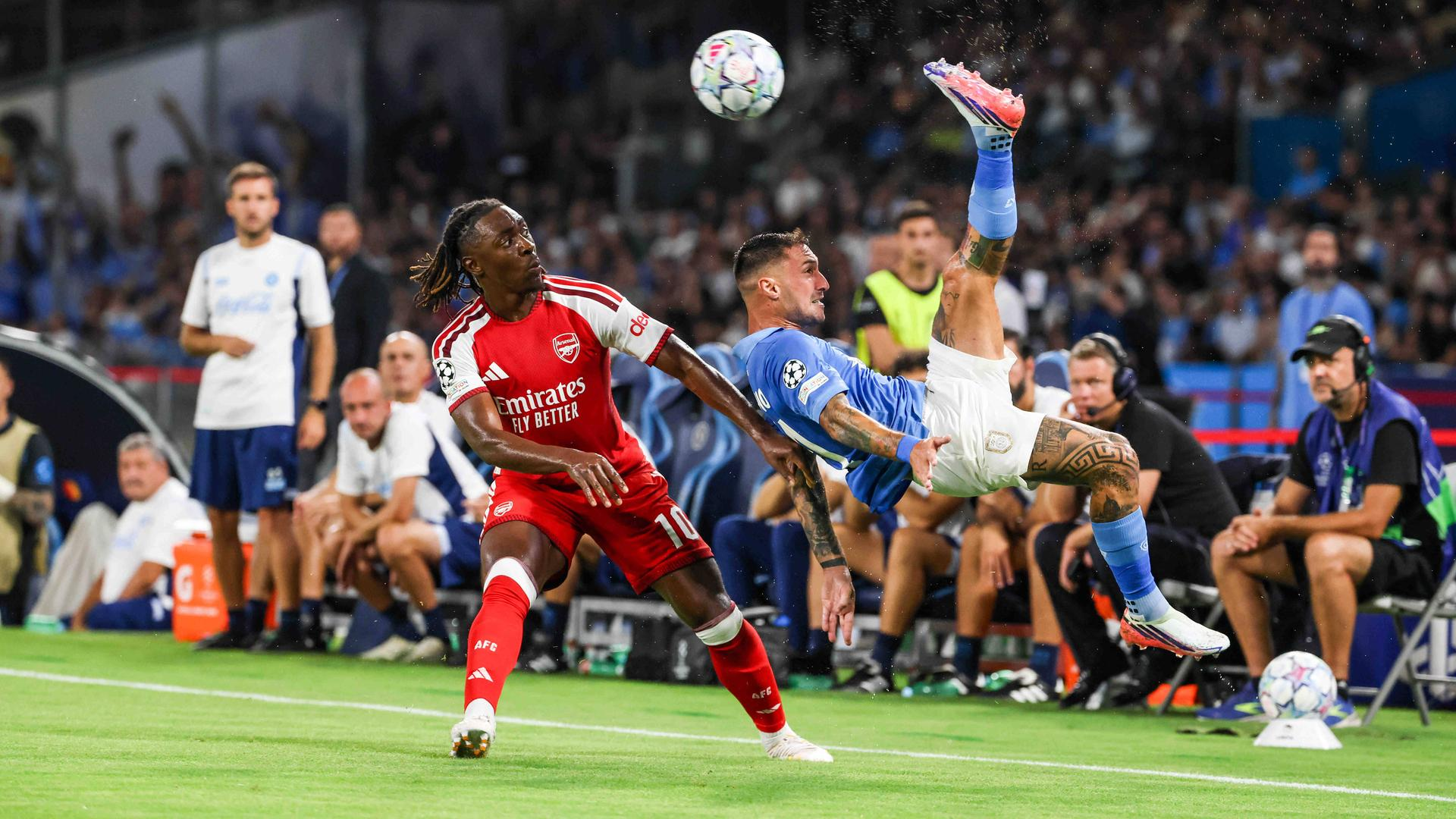 Arsenal wankt, gewinnt aber